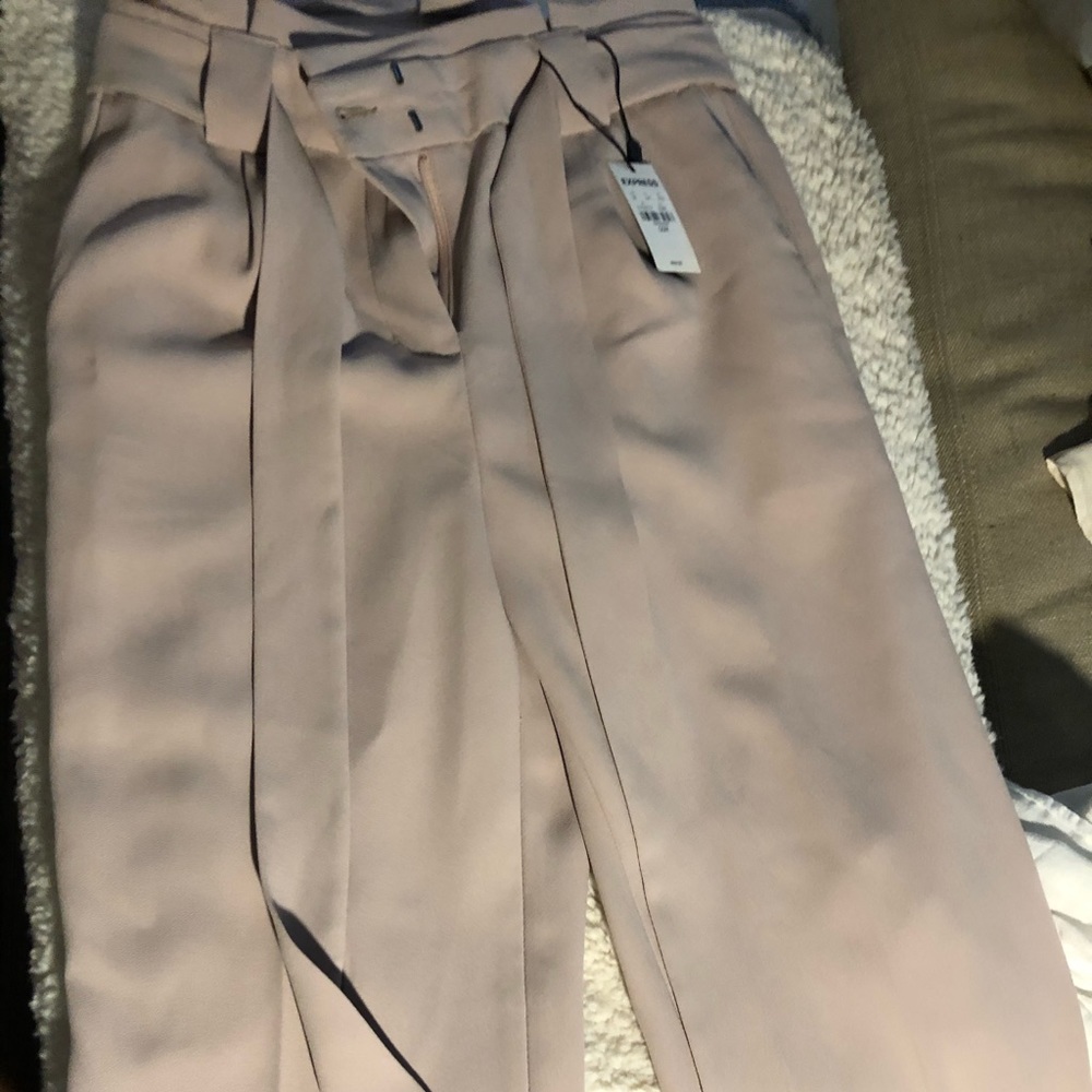 Express cream dress pants with tie OOR